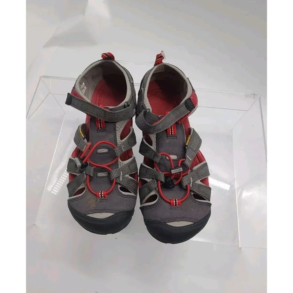 Women's Keen US Size 6 Newport H2 Sandals Gray Red Hiking Water Slip On